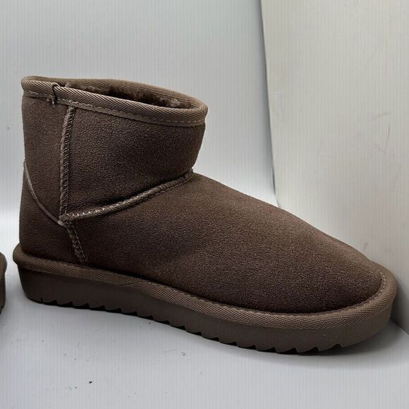CUSHIONAIRE Women’s Cozy Boot 6 TAUPE - Picture 6 of 7